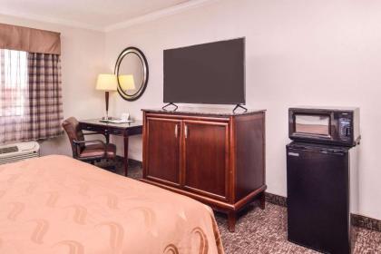 Quality Inn and Suites Beaumont - image 14