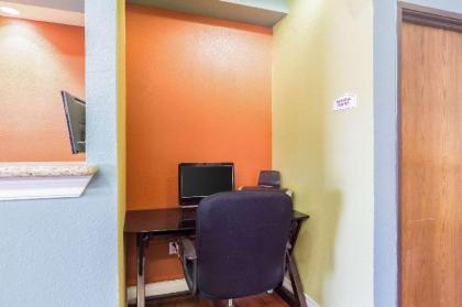 Suburban Extended Stay Hotel Beaumont - image 13