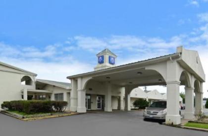 Americas Best Value Inn Beaumont - image 1