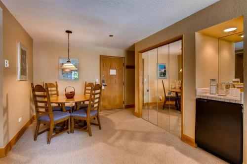 Beaver Creek 3 Bedroom Condo at the Charter Ski-in Ski-out Aveda Amenities included - main image