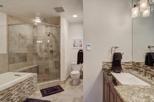 Plaza Level Luxury 3Br Retreat With A C-Beaver Creek Village Condo - image 4