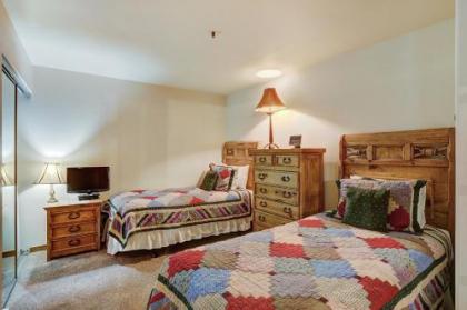 Newly Renovated 2 Bed 2 Bath Beaver Creek Condo Condo - image 4