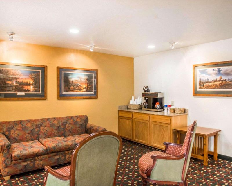 Suburban Extended Stay Dayton-Wp Afb - image 2