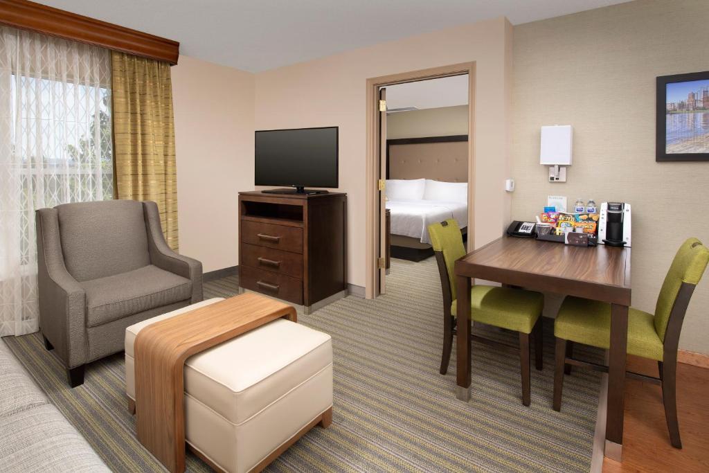 Homewood Suites Hillsboro Beaverton - main image