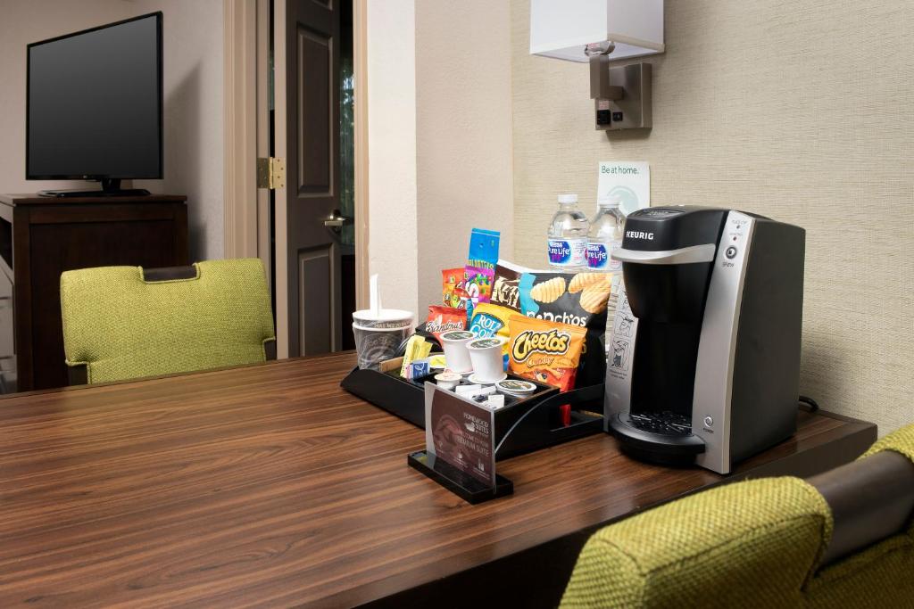 Homewood Suites Hillsboro Beaverton - image 3