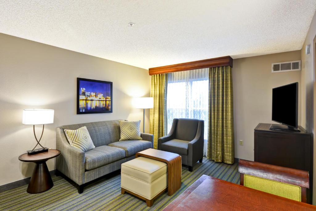 Homewood Suites Hillsboro Beaverton - image 7