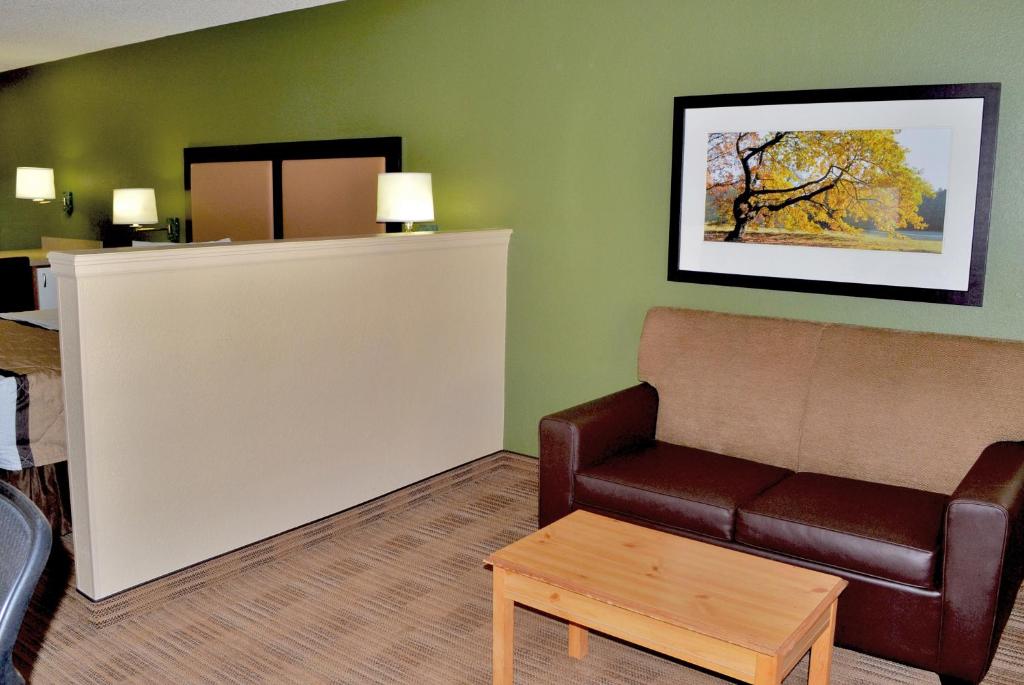Extended Stay America Suites - Portland - Beaverton - image 4