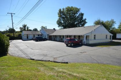 Budget Host Inn Pottstown - image 9