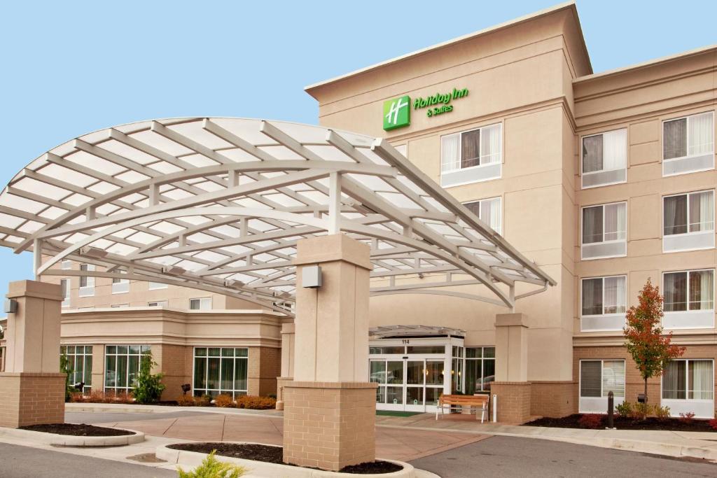 Holiday Inn Hotel & Suites Beckley an IHG Hotel - image 4