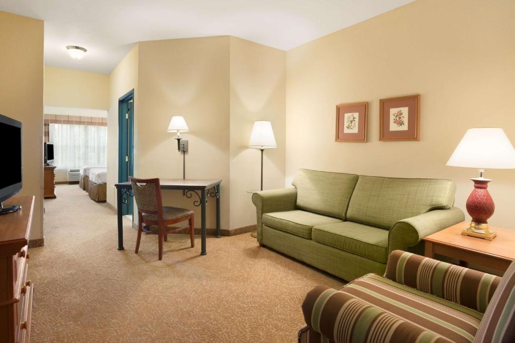 Country Inn & Suites by Radisson Beckley WV - image 7