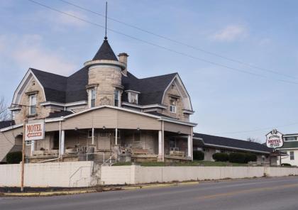 Motel in Bedford Indiana