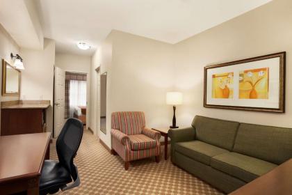 Country Inn & Suites by Radisson Manchester Airport NH - image 2