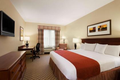 Country Inn & Suites by Radisson Manchester Airport NH - image 4