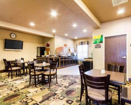 Quality Inn & Suites Oakwood Village - image 19