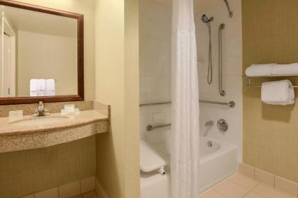 Hilton Garden Inn Chicago/Midway Airport - image 18