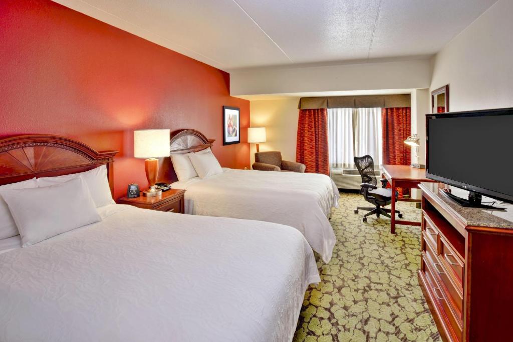 Hilton Garden Inn Chicago/Midway Airport - image 5