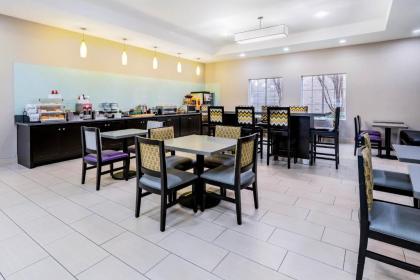 La Quinta by Wyndham DFW Airport West - Bedford - image 15