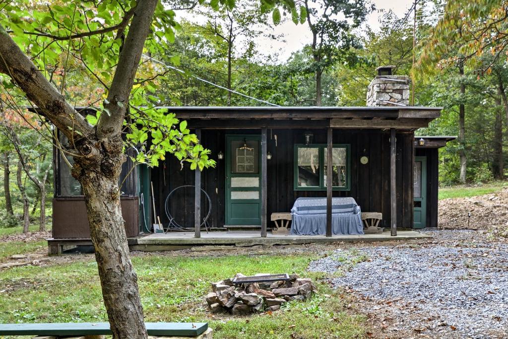 Bedford Cabin - Perfect for Hunting and Fishing - main image