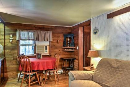 Bedford Cabin - Perfect for Hunting and Fishing - image 11