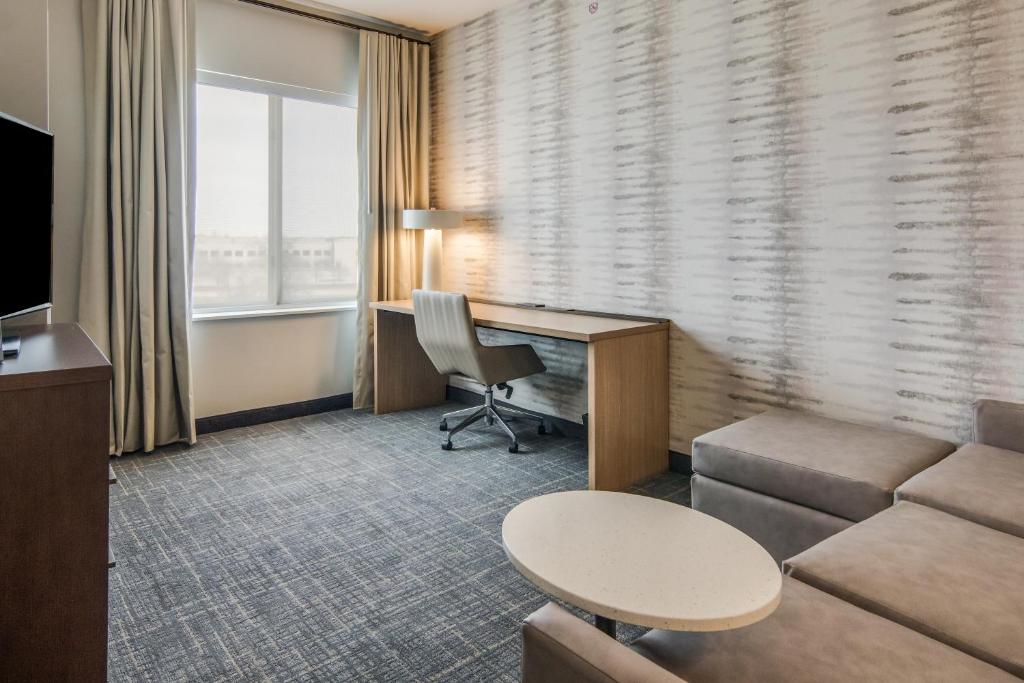 Residence Inn by Marriott Dallas DFW Airport West/Bedford - image 6