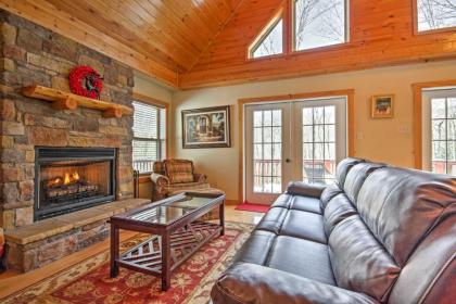 Deluxe Log Cabin with Pool Table 1 Mi to Hike and Ski - image 3