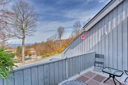 Pet-Friendly Beech Mtn Condo - Steps to the Slopes - image 15