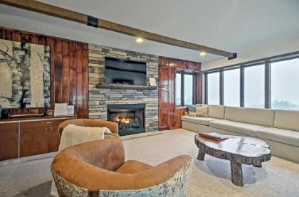 Updated Beech Mountain Condo with Mountain Views! - image 10