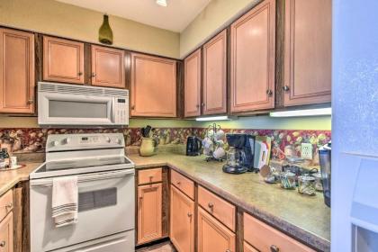 Beech Mountain Ski Condo with Private Balcony! - image 3