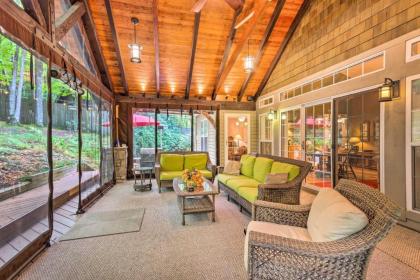 Stunning Beech Mountain Cabin with Porch and Hearth - image 2