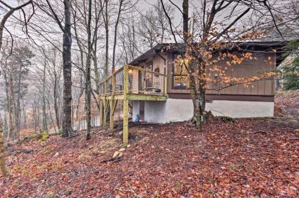 Beech Mountain Ski Escape with Deck and Mtn Views! - image 11