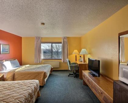 The Belgium Inn & Suites - image 1