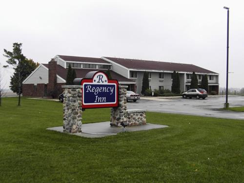 The Belgium Inn & Suites - image 6