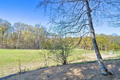 Cozy Shanty Creek Condo for Skiers and Golfers! - image 4