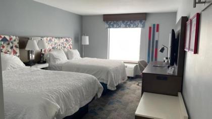 Hampton Inn Belle Vernon - image 13