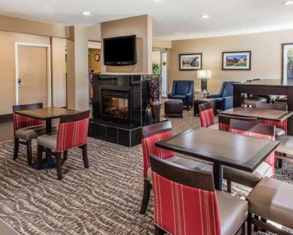 Comfort Inn Belle Vernon - image 13