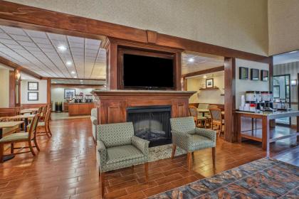 Hampton Inn Detroit/Belleville-Airport Area - image 5