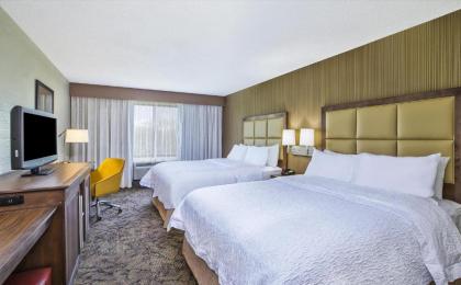 Hampton Inn Detroit/Belleville-Airport Area - image 6