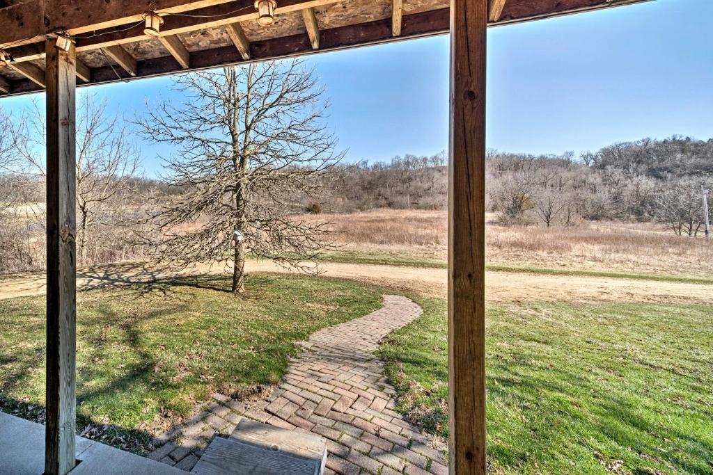 Secluded Spragueville Cabin by ATV Trails and River! - image 6