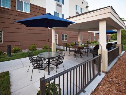 Candlewood Suites Bellevue - image 13