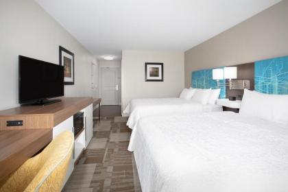 Hampton Inn Bellevue - image 3