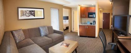 Courtyard by Marriott Seattle Bellevue/Downtown - image 13