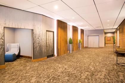 Courtyard by Marriott Seattle Bellevue/Downtown - image 9