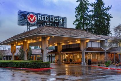 Red Lion Hotel Bellevue - image 3