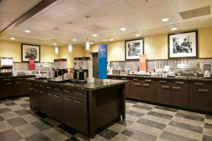 Hampton Inn & Suites Bellevue Downtown/Seattle - image 5