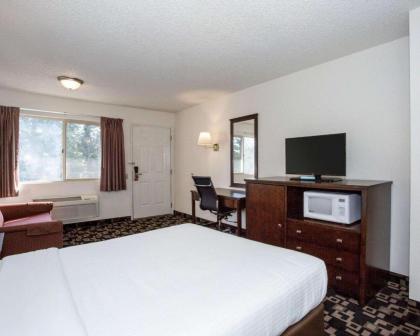 MorningGlory Inn & Suites - image 4