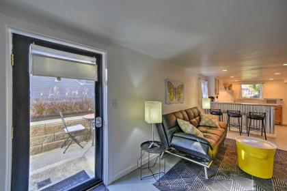 Chic Apartment 2 Blocks from Central Fairhaven! - image 11