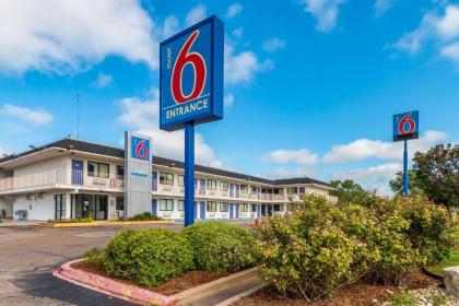 motel 6 Bellmead tX   Waco Bellmead