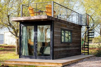 The Oak Harbor-Tiny Container Home near Magnolia - image 13