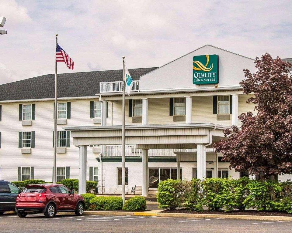 Quality Inn & Suites Bellville - Mansfield - main image