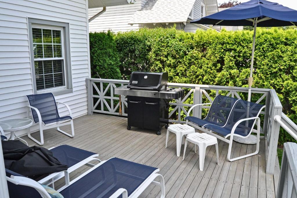 Elegant Belmar Home with Porch - 3 Blocks to Beach! - image 4